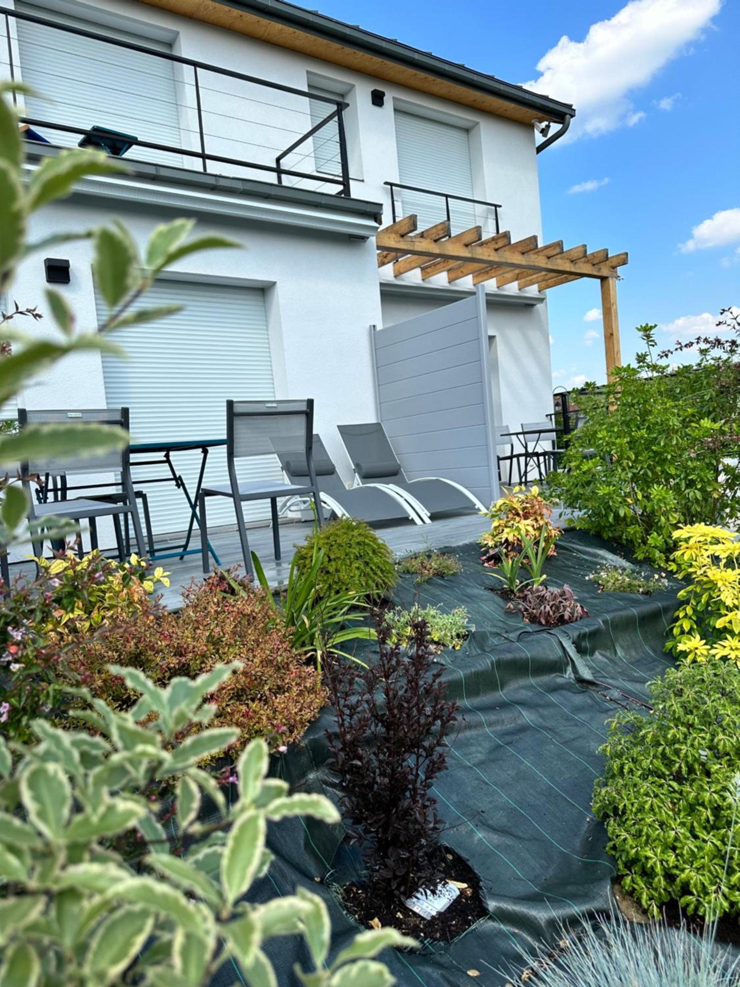 La Villa Perchee Calme, Sauna, Parking Prive Saint-Prix  Екстериор снимка