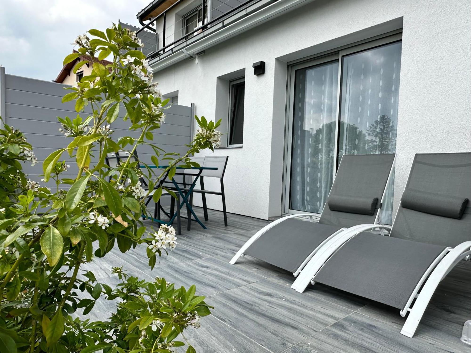 La Villa Perchee Calme, Sauna, Parking Prive Saint-Prix  Екстериор снимка